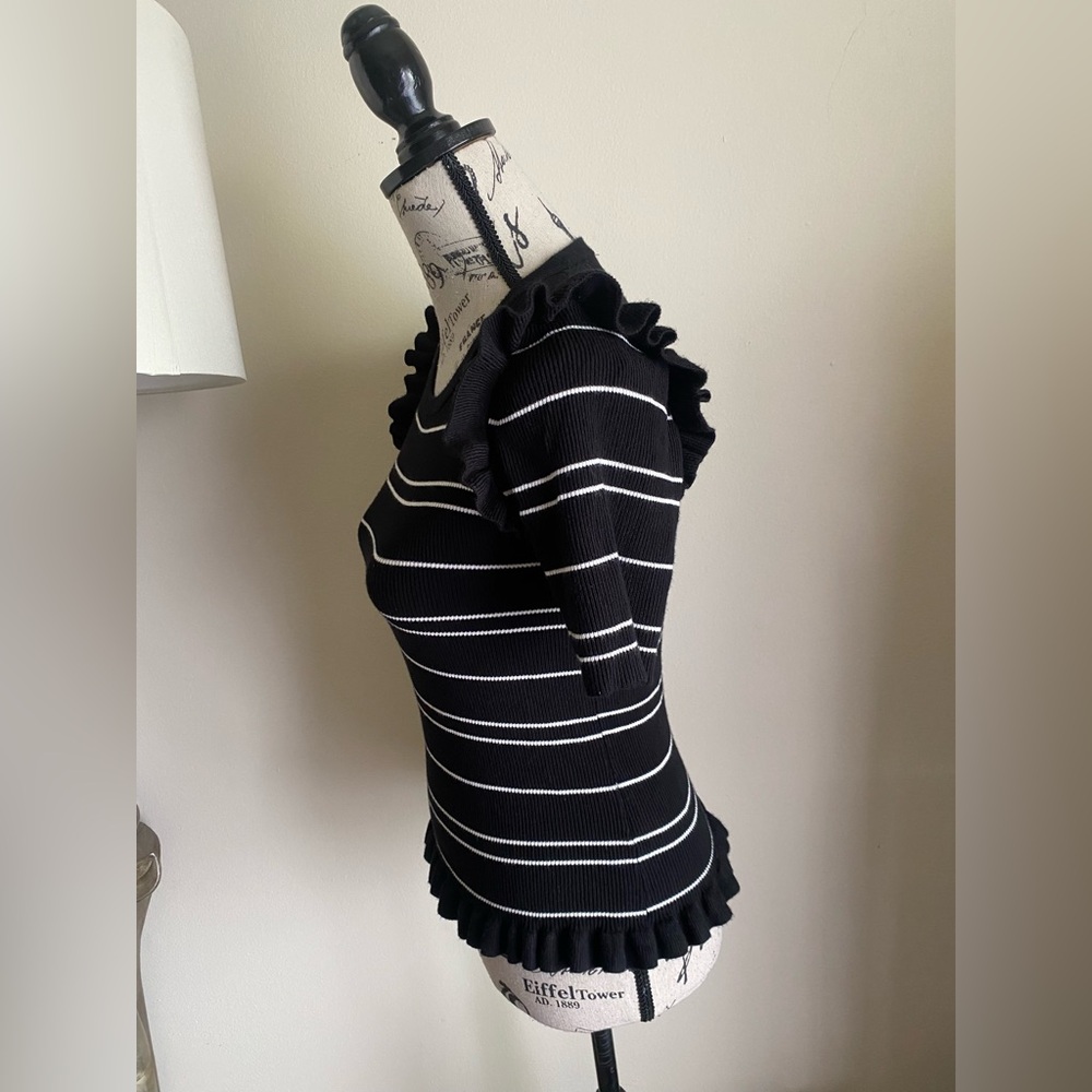Laundry Shelli Segal black white stripe knit ruffle short sleeve blouse - Picture 7 of 13